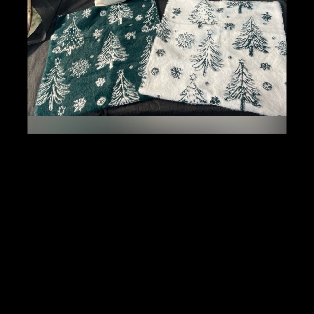 Christmas green covers - Picture 3 of 11
